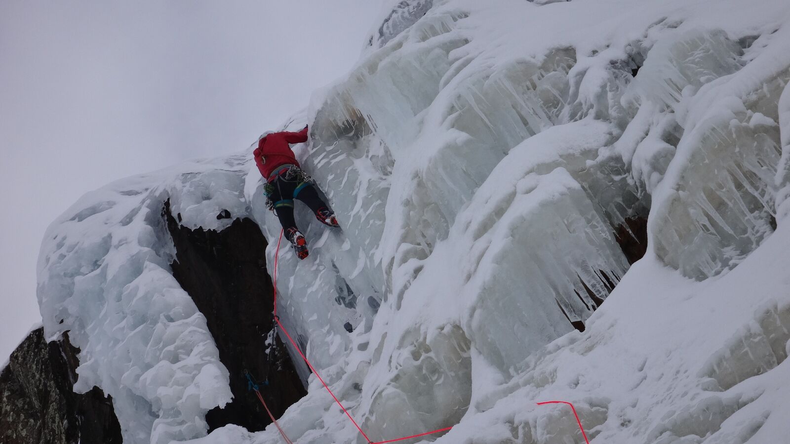 Lire la suite à propos de l’article Retour sur la sortie Cascade de glace de jan 2018