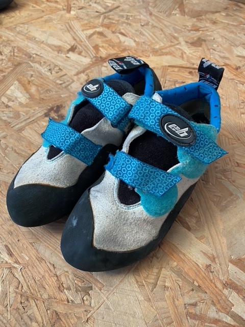You are currently viewing Chaussons EB neo kid – taille 32